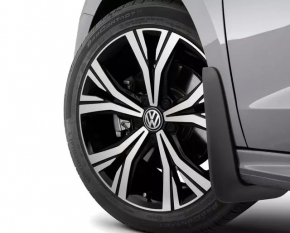 Брызговик передний левый VW Passat 20-22