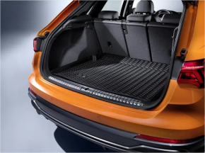 Коврик багажника (резина) Audi Q3 83A 19-25 черная
