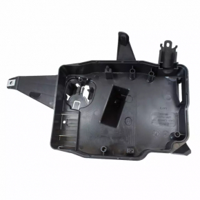 Корпус блока ECU Ford Focus mk3 11-18 сломано крепление