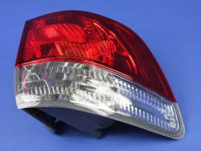 Фонарь внешний крыло левый Dodge Durango 11-13
