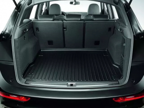 Коврик багажника резина Audi Q5 8R 09-17 черный, нет фрагментов, порезы