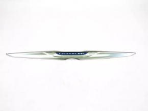 Эмблема крышки багажника Chrysler 200 4d 11-14