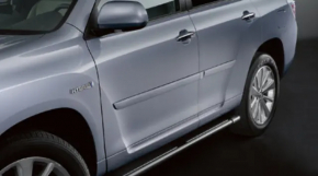 Молдинг двери центральный передней левой Toyota Highlander 08-10