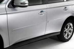 Молдинг двери нижний передней правой Mitsubishi Outlander 14-17