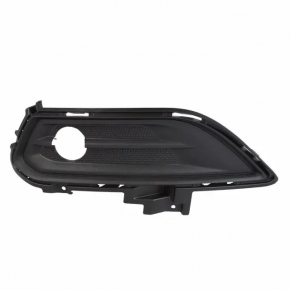 Решетка переднего бампера левая Ford Fusion mk5 13-16 под розетку