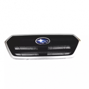 Решетка радиатора grill Subaru Legacy 15-17 черн