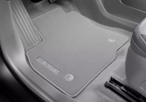 Комплект ковриков салона ткань Chevrolet Bolt EUV 22-23 серая с логотипом Chevrolet