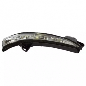 Поворотник зеркала правый Ford Fusion mk5 13-20