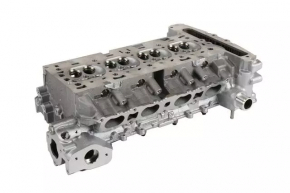 Головка блока цилиндров голая Chevrolet Malibu 13-14 2.4 hybrid с клапанами