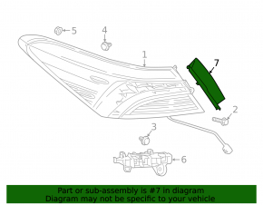 Накладка фонаря правая Toyota Camry v70 21-24