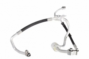 Tubul de aer condiționat condensator-compresor Chevrolet Camaro 16- 6.2 SS