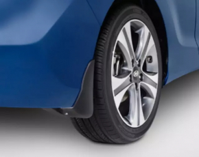 Брызговик задний левый Hyundai Elantra UD 11-13, царапины, затертый