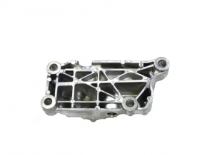Кронштейн подушки двигателя правый Jeep Cherokee KL 19-23 2.0T
