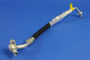 Conductă condensator-compresor aer condiționat pentru un Jeep Grand Cherokee WK2 15-22 3.6