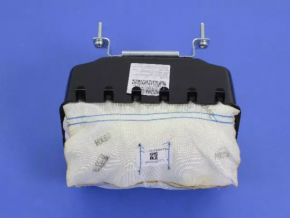Подушка безопасности airbag пассажирская в торпеде Chrysler 200 11-14