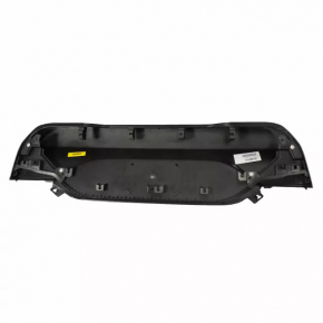 Накладка крышки багажника Ford Fusion mk5 13-16 под номер, сломана направляйка