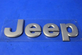 Эмблема капота Jeep Cherokee KL 14-18 серебро