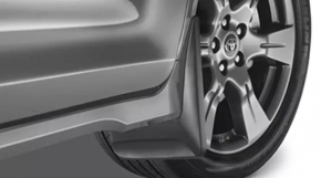 Брызговик передний левый Toyota Sienna 18-20