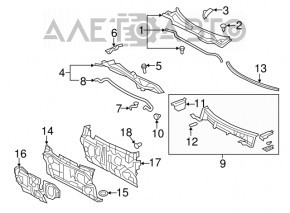 Уплотнитель решетки дворников правый Toyota Camry v40