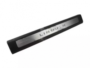 Накладка порога передняя левая Lincoln MKZ 17-20 хром с подсветкой, черная, царапины, вмятина