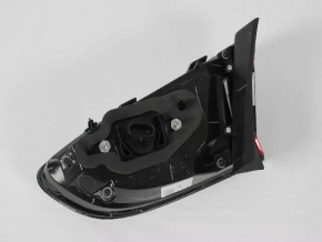 Lampa dreapta Dodge Dart 13-16