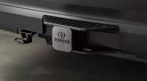 Заглушка фаркопа Toyota Rav4 19-24 резина