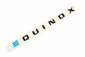 Emblemă inscripționată EQUINOX pe ușa dreapta față Chevrolet Equinox EV 24-26