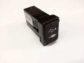 USB Hub, AUX Toyota Highlander 14-19
