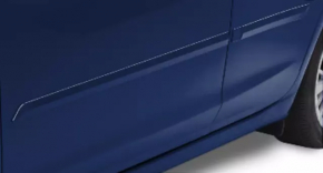 Молдинг двери нижний передней правой Subaru Impreza 17-18 GK