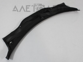 Grila stergatoarelor din plastic pentru Jeep Patriot 11-17