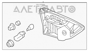 Lampa interioară pentru capacul portbagajului stânga Nissan Pathfinder 13-16, cu zgârieturi.