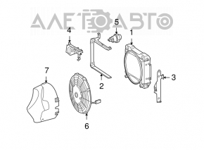 Radiatorul de răcire a apei Mercedes W221 M273 are celulele fisurate și zdrobite.