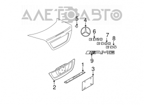 Emblema cu inscripția E550 de pe capacul portbagajului Mercedes W211.