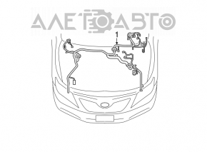 Instalația electrică sub capotă cu blocul de siguranțe al modelului Toyota Camry v40 hibrid.