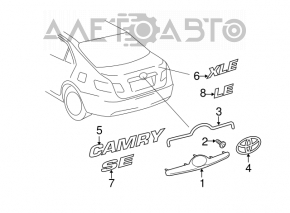 Эмблема надпись LE крышки багажника Toyota Camry v40