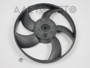 Paletele ventilatorului de răcire stânga Jeep Compass 11-16 2.0 2.4