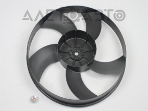 Paletele ventilatorului de răcire stânga pentru Jeep Patriot 11-17.