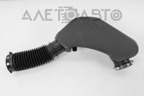 Conductă de aer către colectorul Chrysler 300 11- 3.6