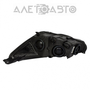 Far dreapta față goală Ford Focus mk3 15-18 restilizat halogen întunecat