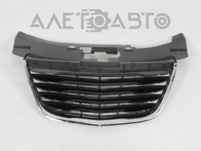 Решетка радиатора grill Chrysler 200 11-14 черная с хромом