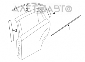 Молдинг дверь-стекло центральный задний правый Subaru Impreza 4d 17- GK черн