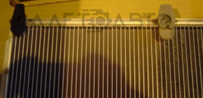 Radiatorul condensatorului de aer condiționat Toyota Prius 20 04-09