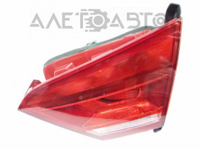 Lampa interioară capac portbagaj dreapta VW Passat b7 12-15 SUA defect de sticlă pe margine