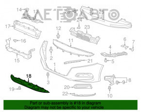 Protecția pentru bara de protecție față a mașinii Honda Accord 18-22 este zgâriată.