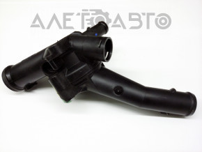 Corpul termostatului VW Passat b7 12-15 SUA 2.5