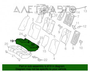 Rândul din spate al locurilor 2 al Toyota Camry v70 18 - tapiserie bej.