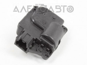 Motorul actuatorului care controlează ventilatorul încălzitorului pentru șoferul Jeep Patriot 11-17 113800-2640.