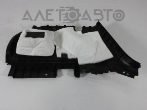 Capacul arcului drept Jeep Patriot 11-17 negru, uzat, fără dop de protecție.