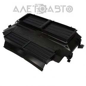 Deflectorul grilei radiatorului asamblat pentru Ford Focus mk3 15-18 2.0 restilizat cu motor electric.