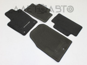 Set de covorașe pentru interiorul mașinii Dodge Durango 11-15, material textil negru, pentru 2 rânduri.